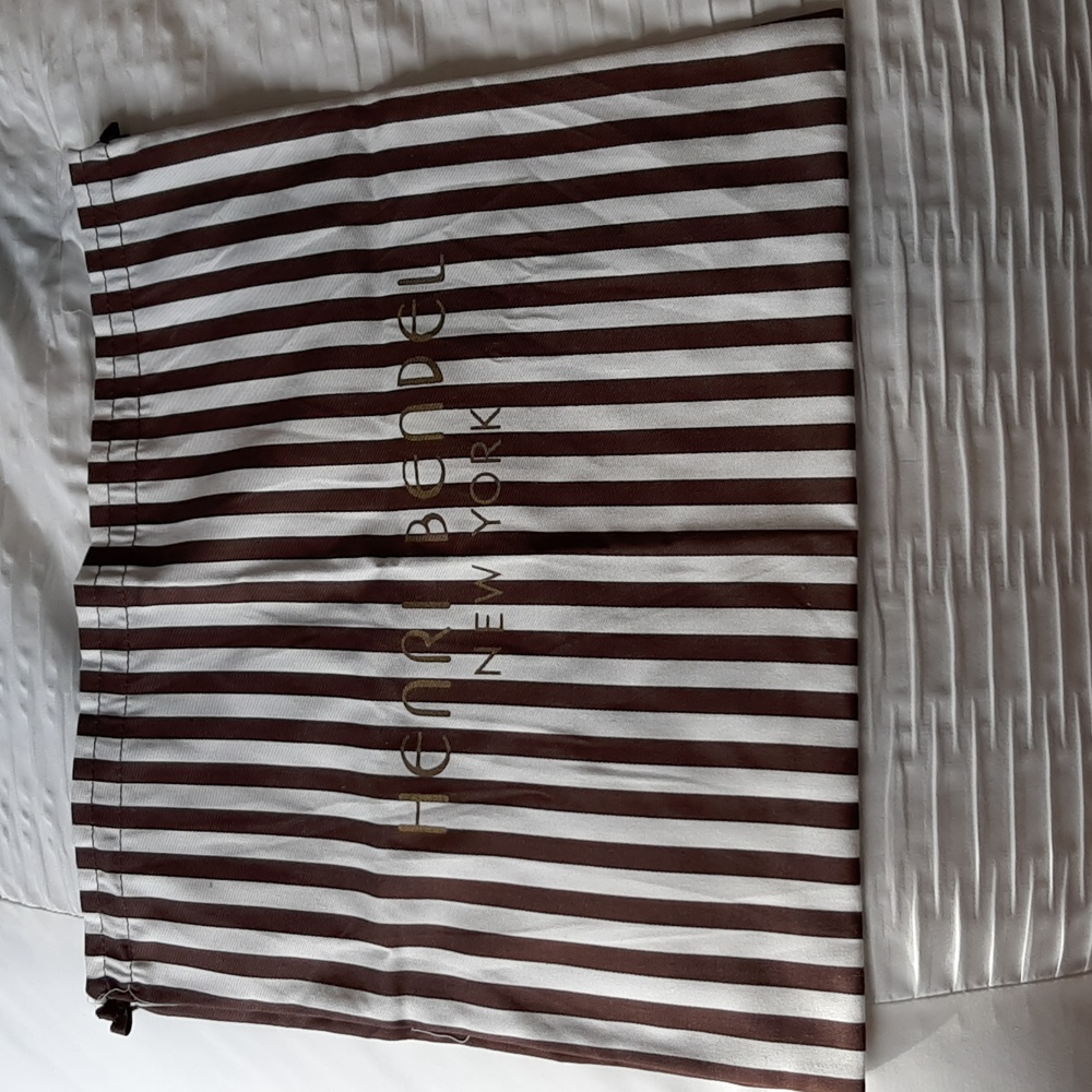 Henri Bendel dust bag